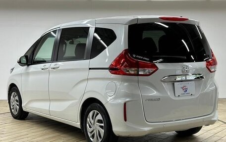 Honda Freed II, 2022 год, 1 370 000 рублей, 4 фотография