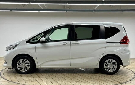 Honda Freed II, 2022 год, 1 370 000 рублей, 8 фотография