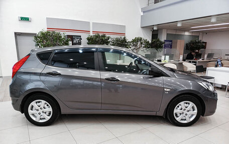 Hyundai Solaris II рестайлинг, 2012 год, 607 000 рублей, 5 фотография