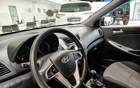 Hyundai Solaris II рестайлинг, 2012 год, 607 000 рублей, 20 фотография