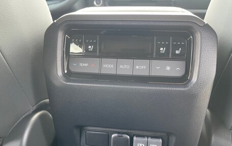 Toyota Land Cruiser Prado, 2024 год, 9 500 000 рублей, 13 фотография