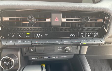 Toyota Land Cruiser Prado, 2024 год, 9 500 000 рублей, 17 фотография