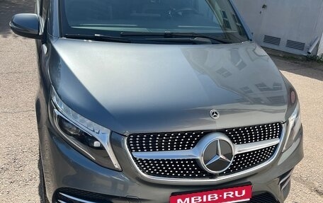 Mercedes-Benz V-Класс, 2021 год, 7 500 000 рублей, 2 фотография