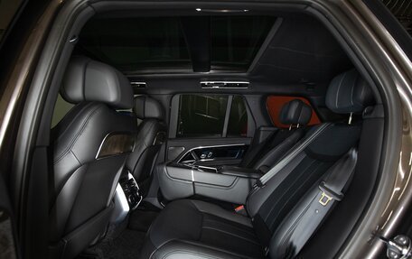 Land Rover Range Rover IV рестайлинг, 2025 год, 24 900 000 рублей, 21 фотография