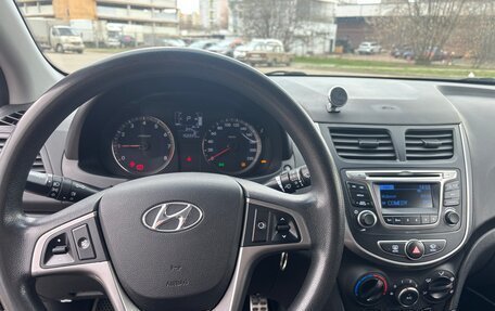 Hyundai Solaris II рестайлинг, 2016 год, 1 200 000 рублей, 15 фотография