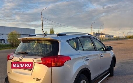 Toyota RAV4, 2014 год, 1 900 000 рублей, 3 фотография