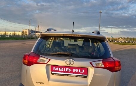 Toyota RAV4, 2014 год, 1 900 000 рублей, 5 фотография
