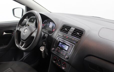 Volkswagen Polo VI (EU Market), 2018 год, 1 040 000 рублей, 7 фотография