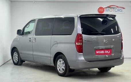 Hyundai Grand Starex Grand Starex I рестайлинг 2, 2014 год, 1 500 000 рублей, 4 фотография