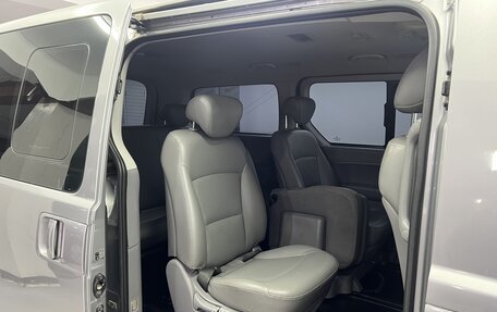 Hyundai Grand Starex Grand Starex I рестайлинг 2, 2014 год, 1 500 000 рублей, 10 фотография