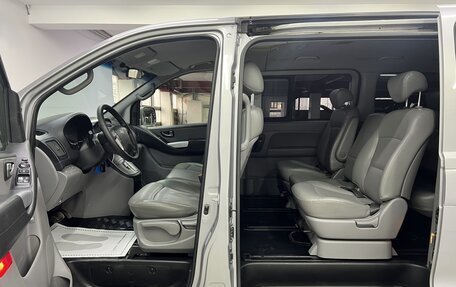Hyundai Grand Starex Grand Starex I рестайлинг 2, 2014 год, 1 500 000 рублей, 20 фотография