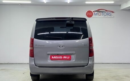 Hyundai Grand Starex Grand Starex I рестайлинг 2, 2014 год, 1 500 000 рублей, 24 фотография