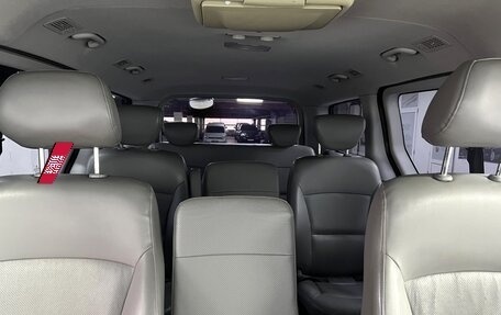 Hyundai Grand Starex Grand Starex I рестайлинг 2, 2014 год, 1 500 000 рублей, 21 фотография