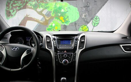 Hyundai i30 II рестайлинг, 2013 год, 898 000 рублей, 6 фотография