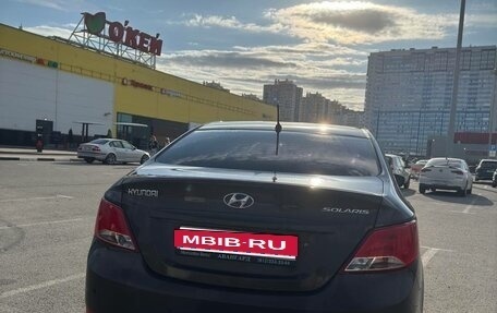 Hyundai Solaris II рестайлинг, 2015 год, 990 000 рублей, 4 фотография