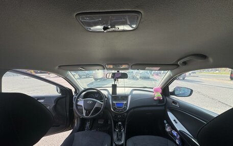 Hyundai Solaris II рестайлинг, 2015 год, 990 000 рублей, 5 фотография