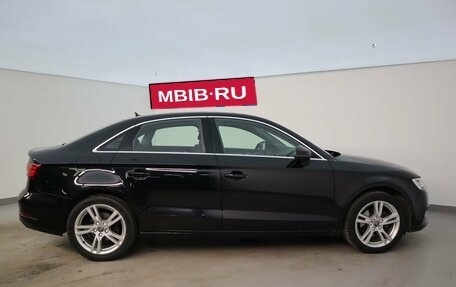 Audi A3, 2019 год, 2 300 000 рублей, 6 фотография