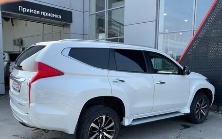 Mitsubishi Pajero Sport III рестайлинг, 2018 год, 2 750 000 рублей, 4 фотография
