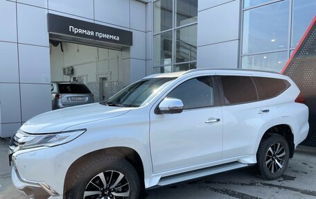 Mitsubishi Pajero Sport III рестайлинг, 2018 год, 2 750 000 рублей, 7 фотография