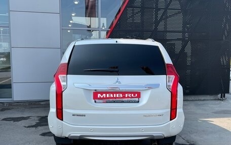 Mitsubishi Pajero Sport III рестайлинг, 2018 год, 2 750 000 рублей, 5 фотография