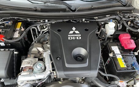 Mitsubishi Pajero Sport III рестайлинг, 2018 год, 2 750 000 рублей, 18 фотография