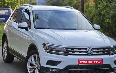 Volkswagen Tiguan II, 2017 год, 2 050 000 рублей, 1 фотография