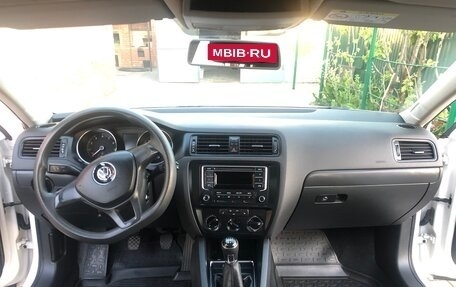 Volkswagen Jetta VI, 2015 год, 1 150 000 рублей, 13 фотография