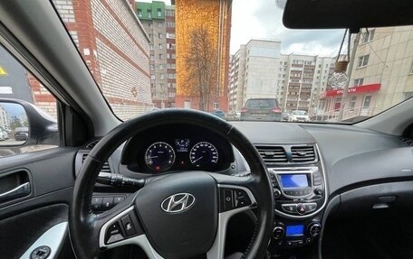 Hyundai Solaris II рестайлинг, 2012 год, 900 000 рублей, 11 фотография