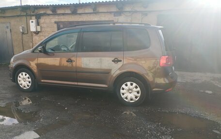 Volkswagen Touran III, 2011 год, 970 000 рублей, 5 фотография