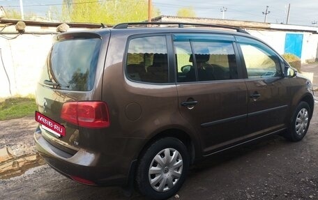 Volkswagen Touran III, 2011 год, 970 000 рублей, 7 фотография