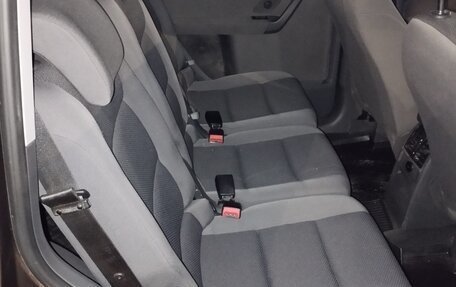 Volkswagen Touran III, 2011 год, 970 000 рублей, 20 фотография