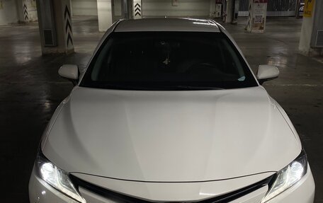 Toyota Camry, 2019 год, 2 900 000 рублей, 3 фотография
