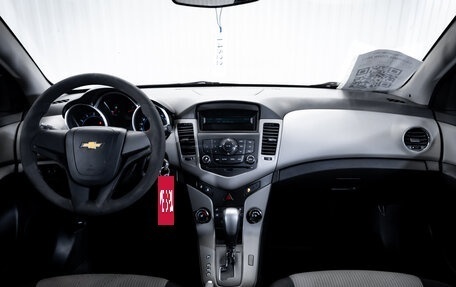 Chevrolet Cruze II, 2011 год, 700 000 рублей, 13 фотография