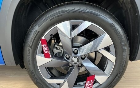 Skoda Kodiaq, 2025 год, 6 050 000 рублей, 36 фотография