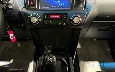 Toyota Land Cruiser Prado 150 рестайлинг 2, 2013 год, 3 280 000 рублей, 14 фотография