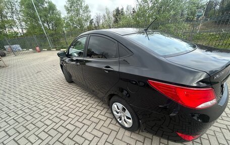 Hyundai Solaris II рестайлинг, 2015 год, 1 100 000 рублей, 4 фотография