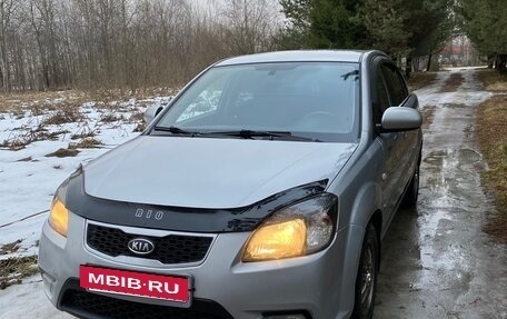 KIA Rio II, 2010 год, 420 000 рублей, 3 фотография