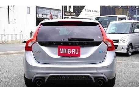 Volvo V60 I, 2018 год, 1 500 000 рублей, 4 фотография