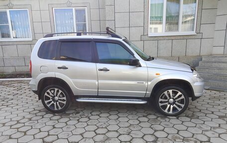 Chevrolet Niva I рестайлинг, 2012 год, 600 000 рублей, 4 фотография