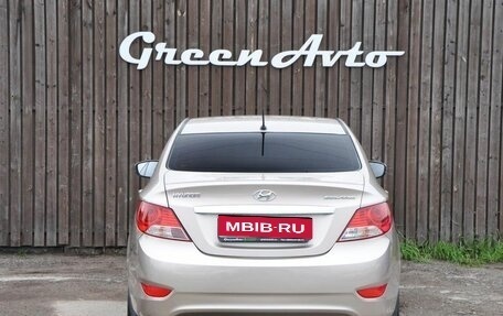 Hyundai Solaris II рестайлинг, 2013 год, 840 000 рублей, 5 фотография
