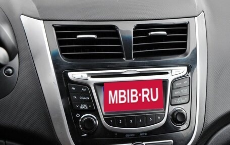 Hyundai Solaris II рестайлинг, 2013 год, 840 000 рублей, 15 фотография