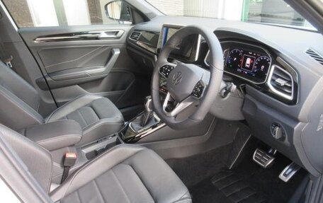 Volkswagen T-Roc I, 2022 год, 1 850 000 рублей, 6 фотография