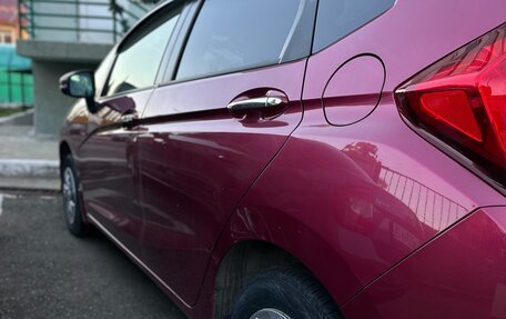 Honda Fit III, 2018 год, 1 050 000 рублей, 4 фотография