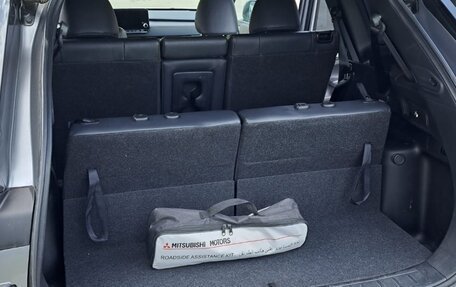 Mitsubishi Outlander, 2023 год, 4 500 000 рублей, 10 фотография