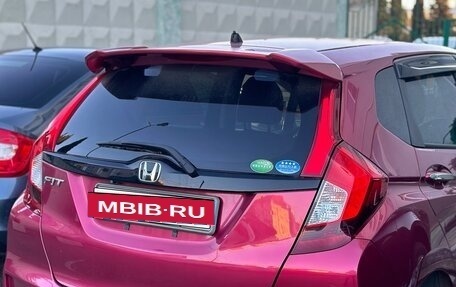 Honda Fit III, 2018 год, 1 050 000 рублей, 3 фотография