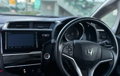 Honda Fit III, 2018 год, 1 050 000 рублей, 6 фотография