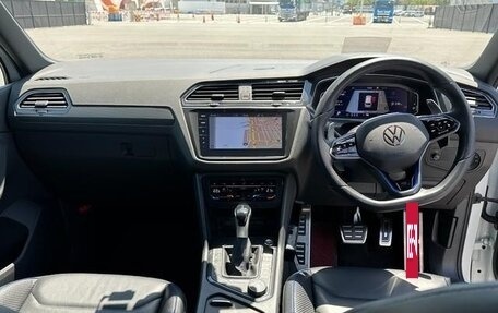 Volkswagen Tiguan II, 2020 год, 2 200 000 рублей, 6 фотография