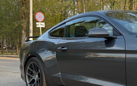 Ford Mustang VI рестайлинг, 2017 год, 2 130 000 рублей, 13 фотография
