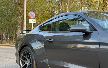Ford Mustang VI рестайлинг, 2017 год, 2 130 000 рублей, 12 фотография