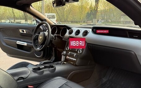 Ford Mustang VI рестайлинг, 2017 год, 2 130 000 рублей, 22 фотография